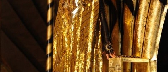 MADONNA VESTIDA POR GIVENCHY ANOCHE EN EL SUPERBOWL 2012